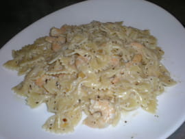 Farfalles aux crevettes et au basilic