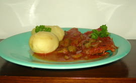Langue de veau en sauce piquante