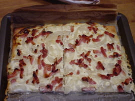 Tarte flamb�e gratin�e