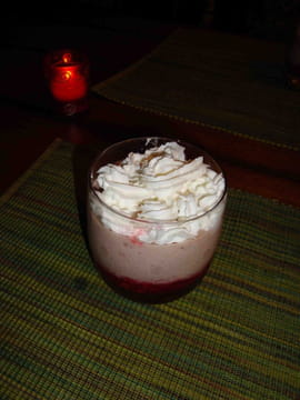 Milk-shake banane, framboises �cras�es au sucre