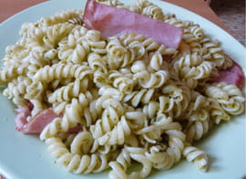 P�tes au bacon et au pesto
