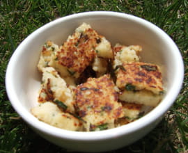 Gnocchis de semoule,  persil, ciboulette