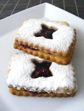 Sabl�s fourr�s � la confiture de cerises