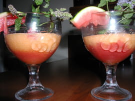 Soupe marbr�e melon-past�que