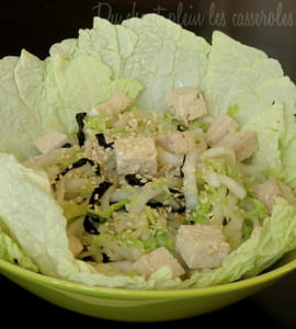 Salade de chou chinois au tofu et aux algues