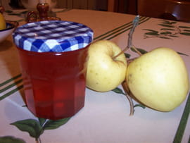 Gel�e de pommes � la cannelle