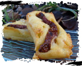 Bouch�es comt�, basilic et tomates sech�es