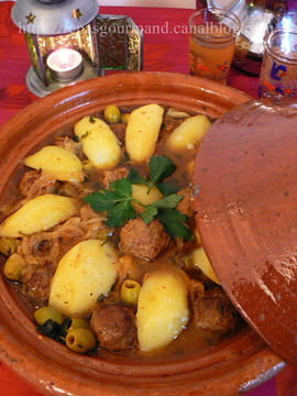 Tajine de kefta aux citrons confits et aux olives