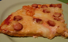 Pizza � la saucisse de Strasbourg