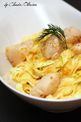 Tagliatelles aux noix de Saint-Jacques flamb�es