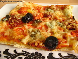 Pizza au chorizo et poivron