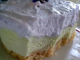 Bavarois � l avocat et � la violette