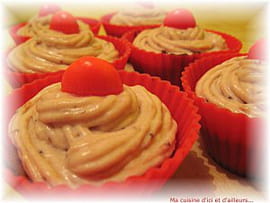 Cupcakes � la cannelle, cr�me de fraises