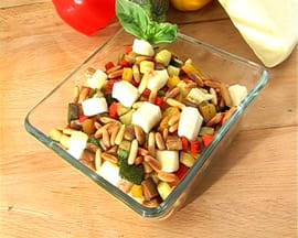 Salade de l�gumes d �t� grill�s et d�s de Reblochon