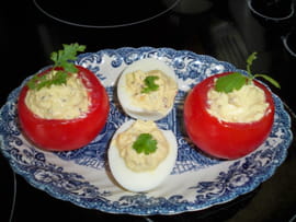 Tomates et oeufs farcis 
