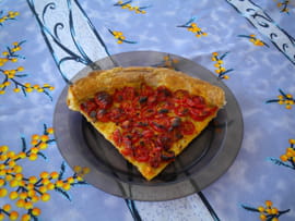 Tarte � la tomate, ch�vre et roquefort