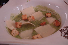 Velout� glac� d avocat, roquette et parmesan