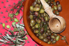 Olives cass�es (type Salonenque)