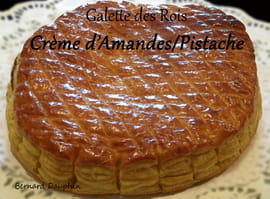 Galette des rois amandes pistache cerises