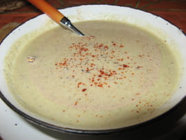 Soupe aux champignons de Paris & noisettes