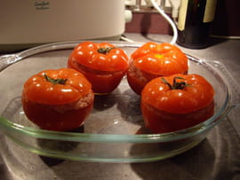 Tomates farcies au poulet et au boeuf