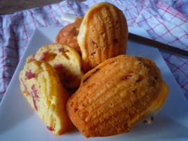 Madeleines au reblochon et bacon 
