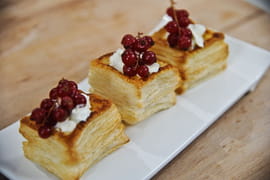 Vol-au-vent chantilly et fruits rouges