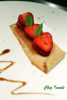 Fraises parfum�es, gel�e de pamplemousse et cigare