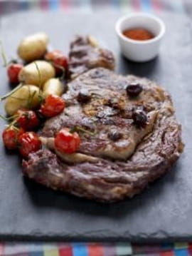 Entrec�te de boeuf, olives et anchois