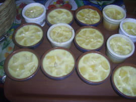Petits flans � l ananas