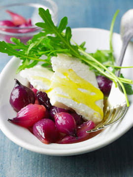 Salade de roquette et oignons rouges