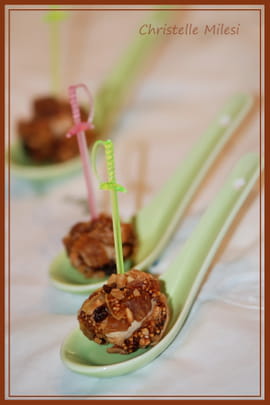 Truffes aux foie gras et fruits secs