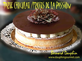 Tarte au chocolat et aux fruits de la passion
