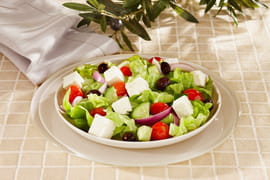 Salade m�diterran�enne au fromage de brebis