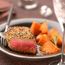 Rumsteak de b�uf de chalosse au s�same noir et dor�, potiron caram�lis� au miel