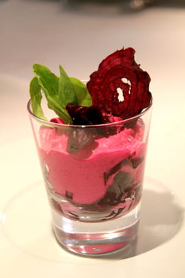 Betterave rouge en espuma � l�huile d�olive et balsamique