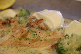 Pav� de saumon aux crevettes grises et mozzarella