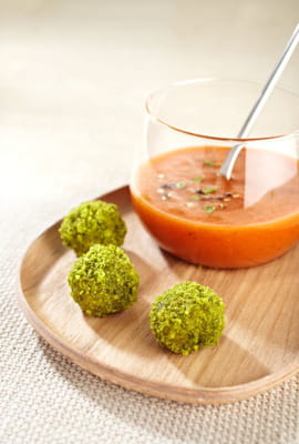 Petites bouch�es de thon au gaspacho