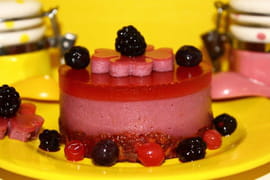Bavarois aux fruits rouges sur pain d �pice