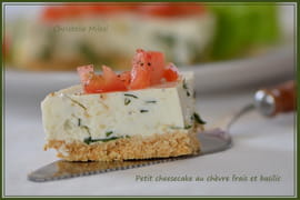 Petit cheesecake au chèvre frais et basilic