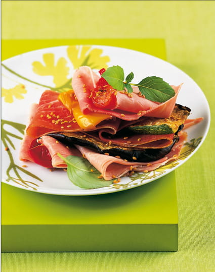 Millefeuille de jambons cuit et sec, légumes