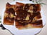 Nems chocolat-banane avec sauce au chocolat