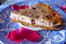 Cheesecake � la banane et p�tales de rose