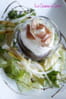 Gaspacho betteraves et mousse de ch�vre sur lit de salade