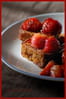 Pain d �pices perdu et fraises caram�lis�es