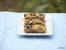 Cakes �peautre, tomates s�ch�es, olives, pistaches