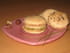 Macarons au foie gras et au fruit de la passion