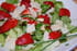 Salade verte aux fraises