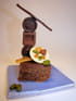 Petite pyramide de douceurs : mirliton cacao-agrumes, chocolats caramel sal�, ganache gianduja et mendiants