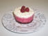 Mousse � la framboise et au jasmin sur croustillant pralin�